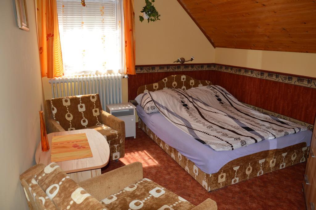 Apartman Aniko Vendeghaz Harkany Room photo